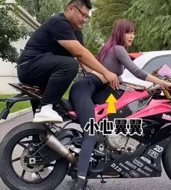 一周掉粉100w贱卖老婆私人用品豪车卖7000扒一扒猴哥翻车史