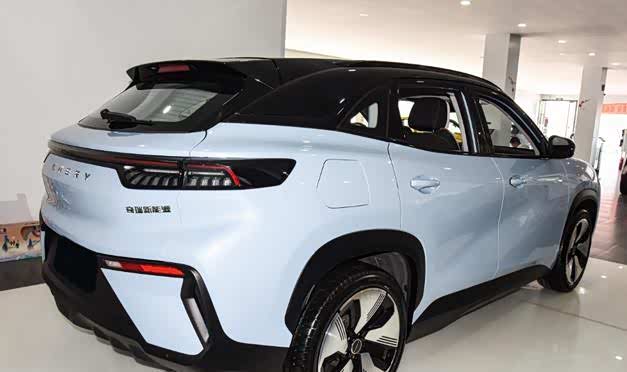 奇瑞eq7公布预售价起售价仅1439万元此时元plus最难受