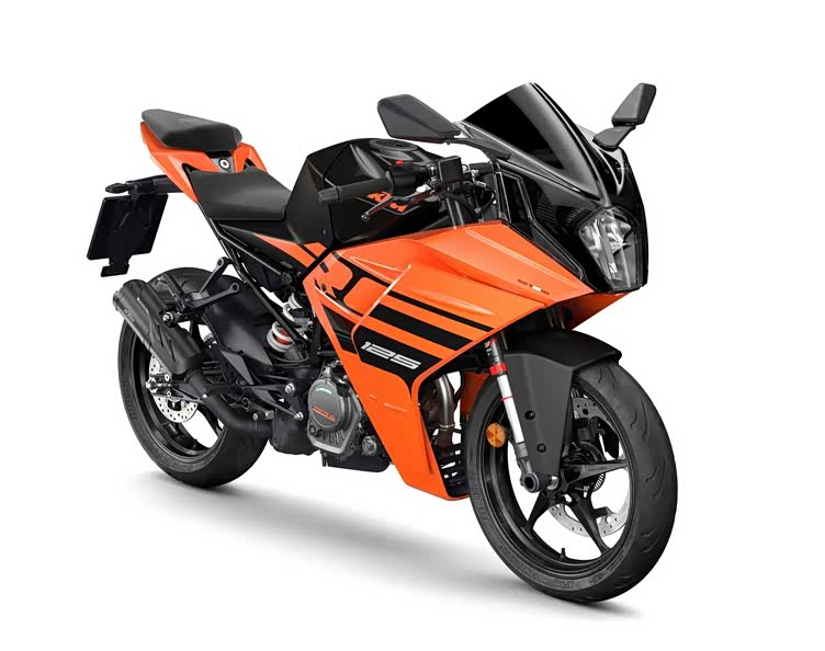 ktm作为世界名牌摩托车,旗下有多个车系,例如仿赛车有rc,街车有duke