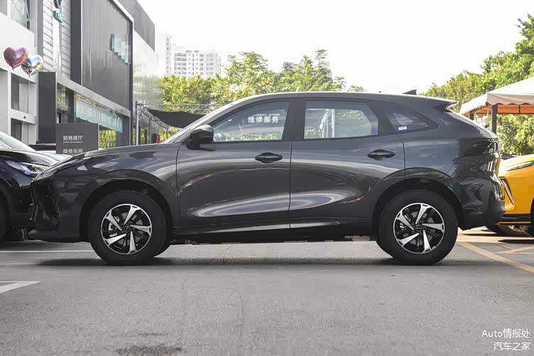 售价998万元起东风风行雷霆新车型上市续航410公里