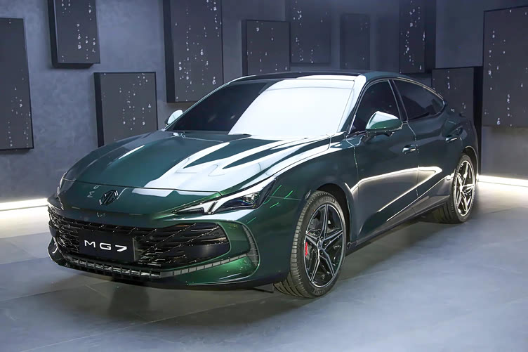 配电动尾翼无框车门掀背车配20t9at动力名爵mg7售1558万