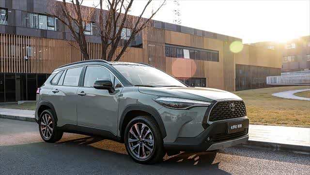 但在同价位车型里竞争依然是差得多,另外卡罗拉锐放的混动