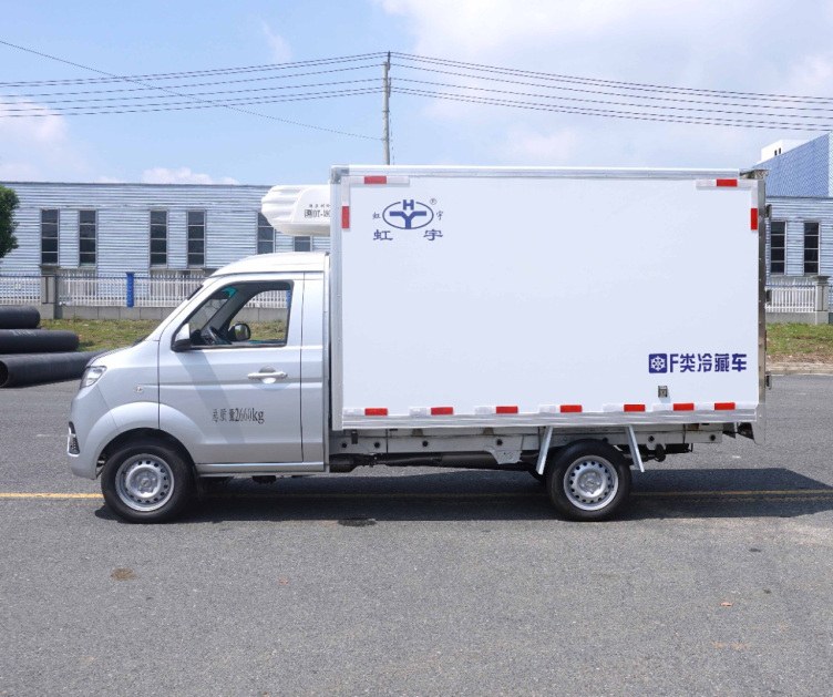28米华晨金杯t30冷藏车配置介绍
