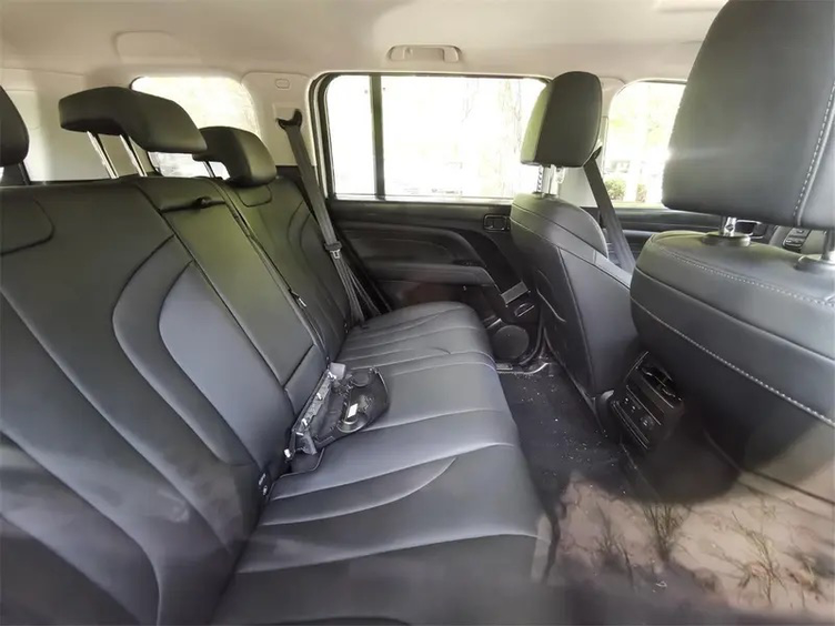 加大号大狗哈弗h9无伪装实车曝光