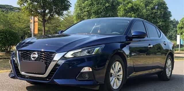 毫不犹豫入手日产天籁车主空间和配置不输bba悬挂有点硬