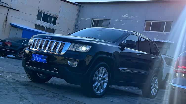 2013年花90万买的jeep大切诺基,如今残值仅10万,低调翻新继续开