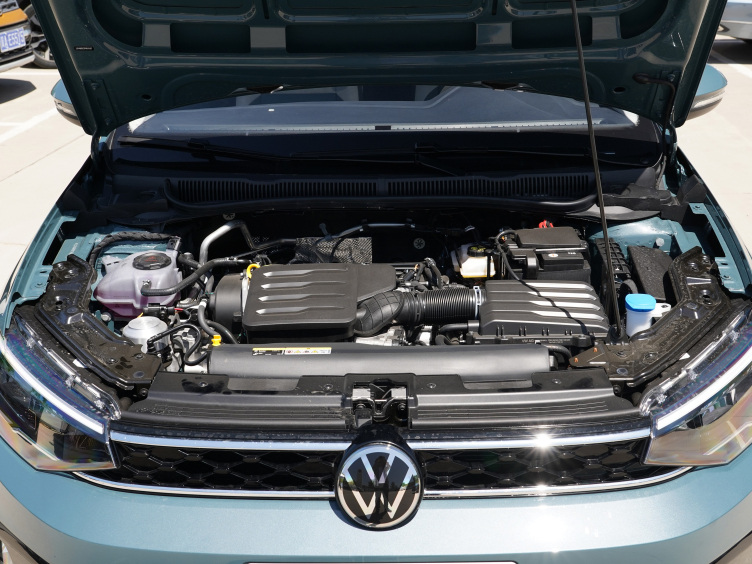 朗逸又夺销冠,售价8万内的高性价比家轿,够安全,更超值!_车家号_发现