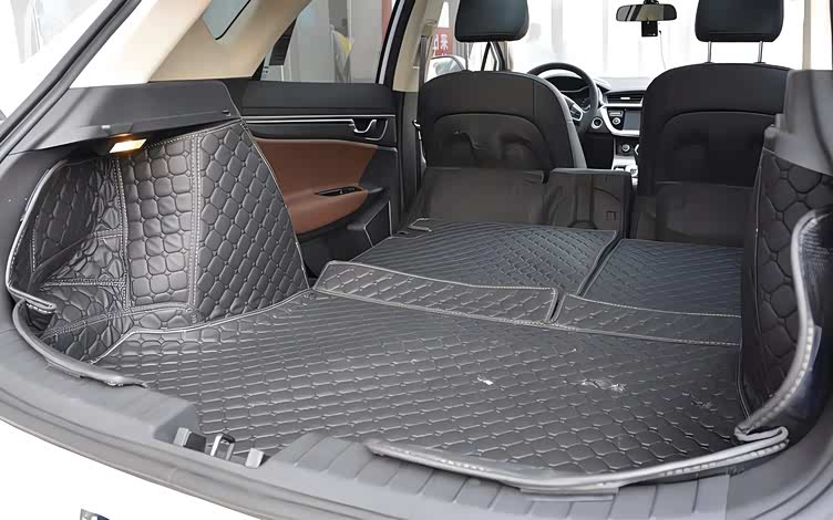 汽车后排座椅放倒当成床睡觉算不算违章呢交警最后再强调一遍