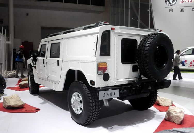 东风猛士与华为携手打造智能豪华电动越野新标杆