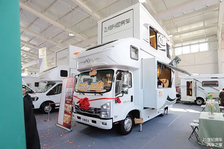 又玩花活啦飞翔新款双层拓展房车五十铃底盘大空间大承载