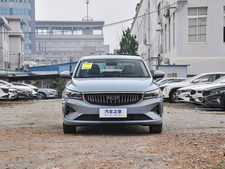 吉利帝豪价格亲民外观时尚配15l发动机家用怎么样