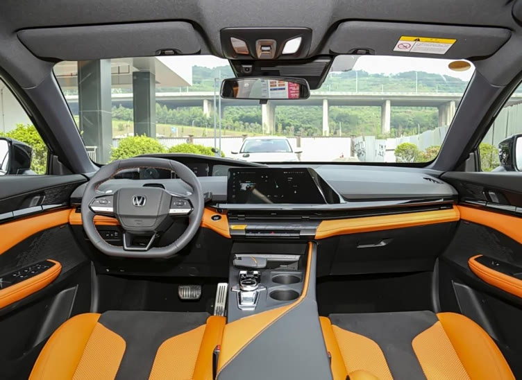 长安univ20t经典运动型上市售价1098万起