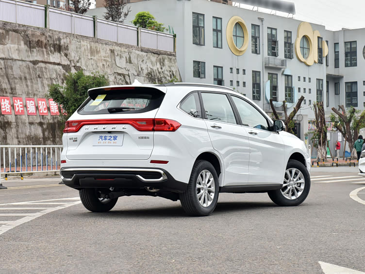 搭载15t7dct10万级的大空间suv车型哈弗m6