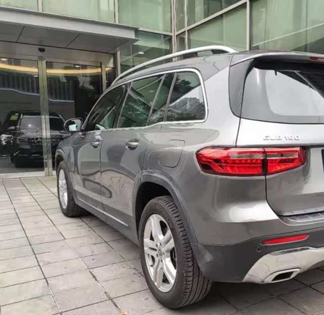 奔驰特意弱化13t最低排量发动机只卖给中国奔驰glb180