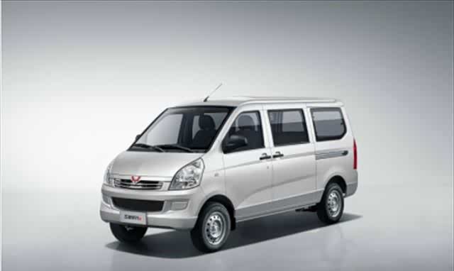 五菱家族中的五菱荣光为什么销量一直是不温不火的