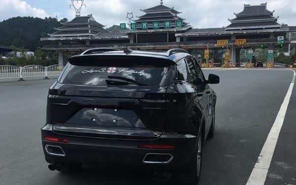 旗下有几款非常出名的车型,比如众泰sr9,众泰t500,众泰大迈x7,以及