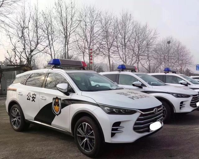 中国警车换新装图片