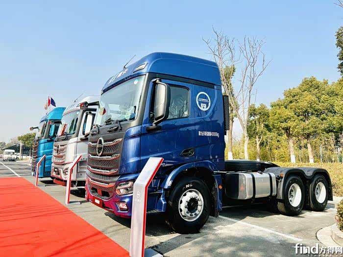 解放重汽肉搏东风紧追陕汽北奔第七3月牵引车破64万辆