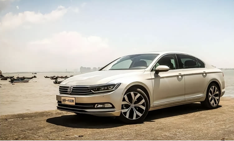 春节长假畅享家庭旅行的完美伙伴一汽大众迈腾盛装来袭