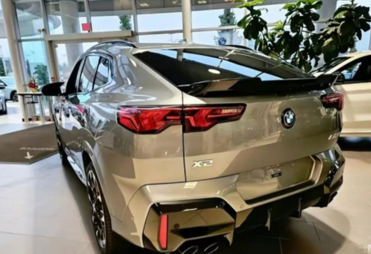 2024款宝马x2实车亮相广大车迷誉为小号x6