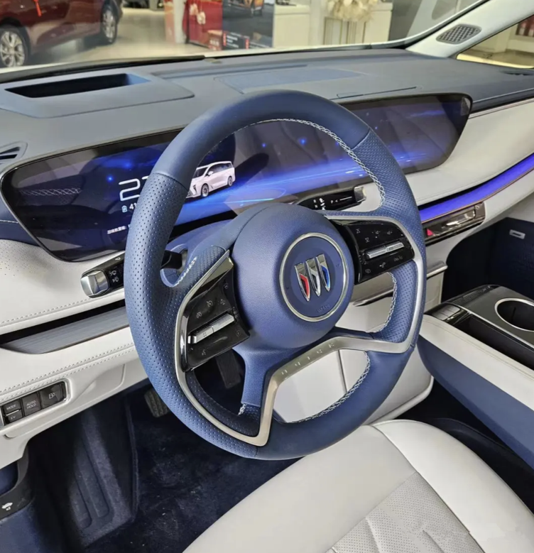 别克gl8陆尊phev实车到店,售价35.99万起