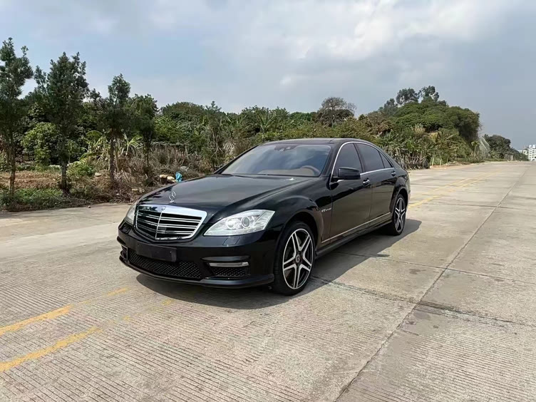 13年奔驰s65amg全款186万60tv12引擎西装暴徒名不虚传