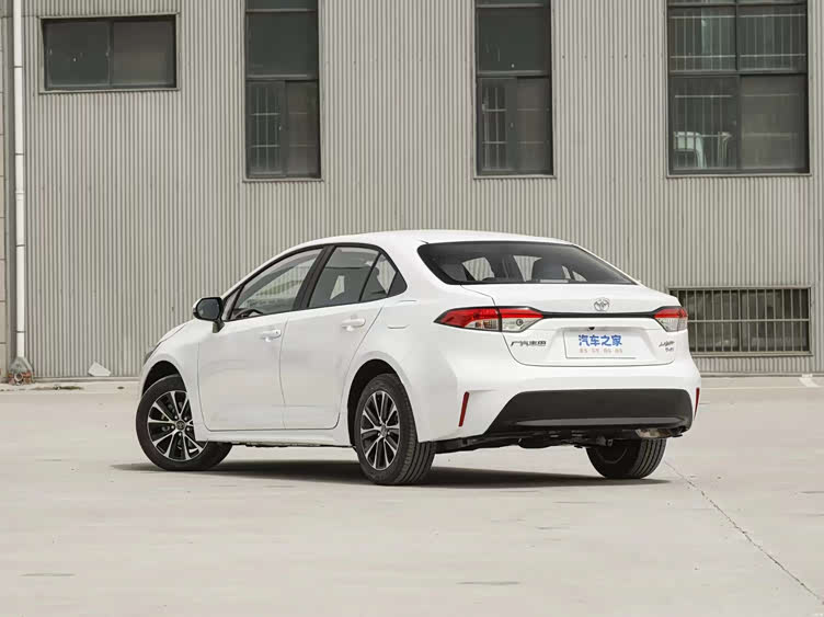 售价不变升级1025英寸中控屏新款广汽丰田雷凌12t车型上市