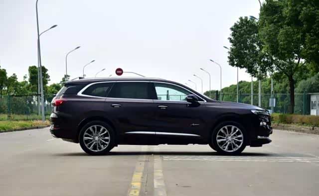 新款别克昂科旗顶配版售价36万这个价格值吗