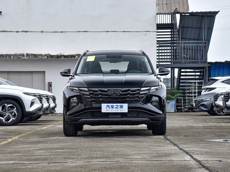 北京现代途胜l外观动感搭载15t涡轮增压发动机