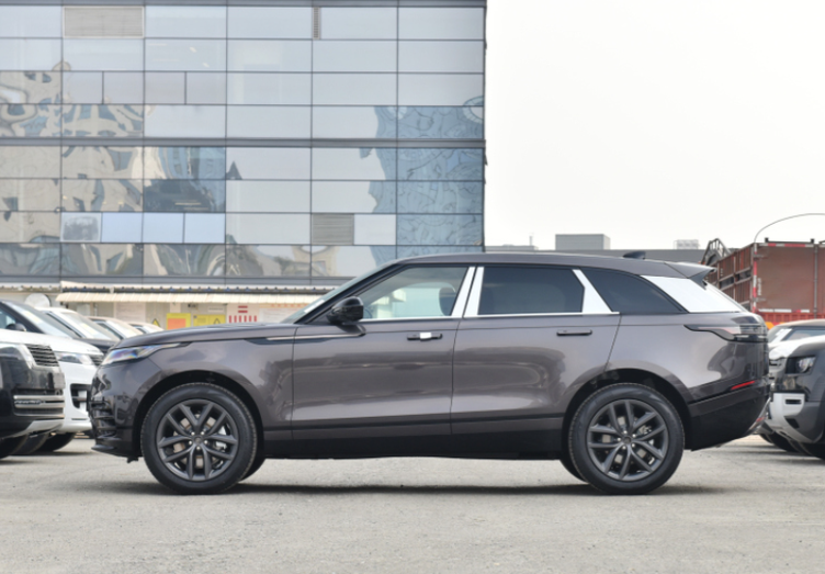 路虎揽胜星脉新车价568至788万优惠20多万入门版跌破40万