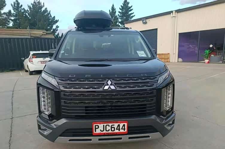 新三菱得利卡越野mpv翻山越岭探索无界