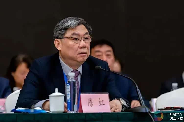 例如东风汽车集团,曾凭借着东风日产,东风本田等合资品牌,在国内市场