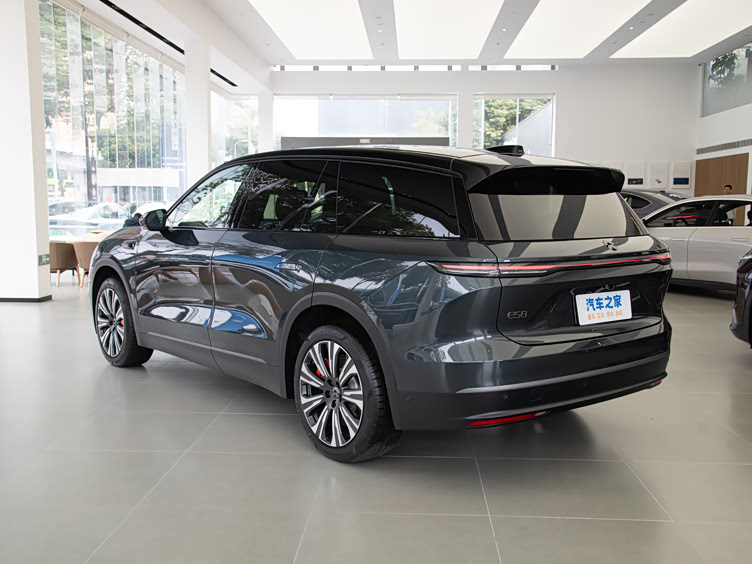 大六座布局,蔚来es8家用商用都体面_车家号_发现车生活_汽车之家