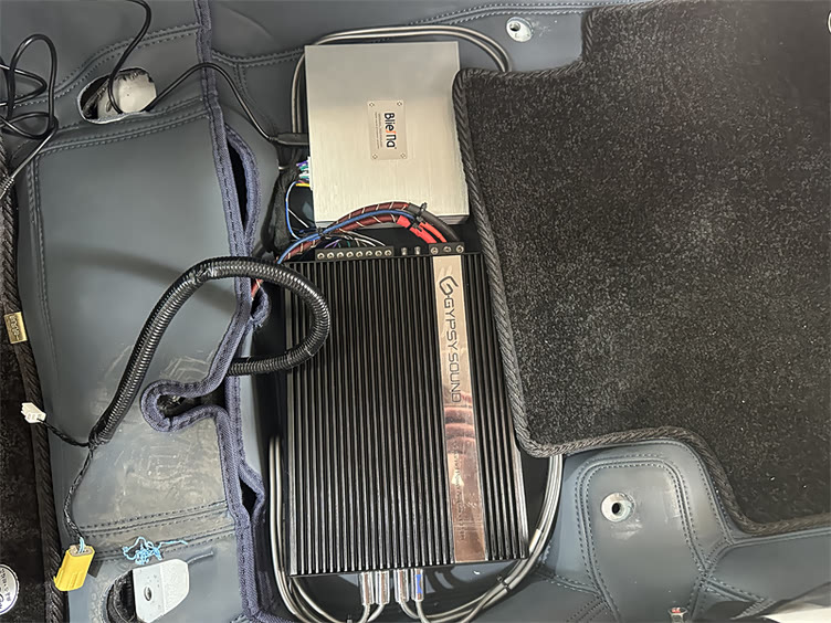 畅听好音乐武汉歌德本田思域汽车音响改装