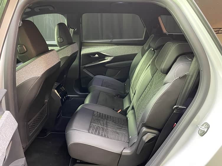 能否原汁原味引进国内全新标致5008发布星车场