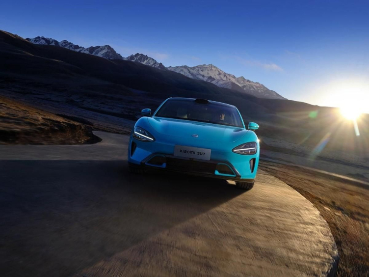 从以上数据不难看出,从7月份开始,新能源汽车和燃油车之间就将实现