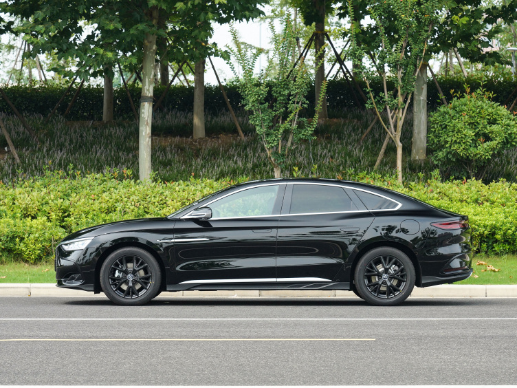 豪华与性能兼备,比亚迪汉dm-i冠军版评测_车家号_发现车生活_汽车之家