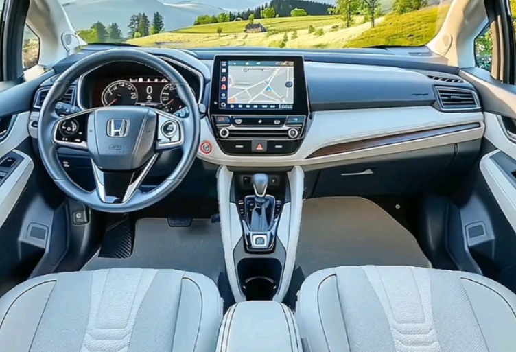 2025款"本田飞度"亮相:从"神车"向全新"机甲战龙"蜕变