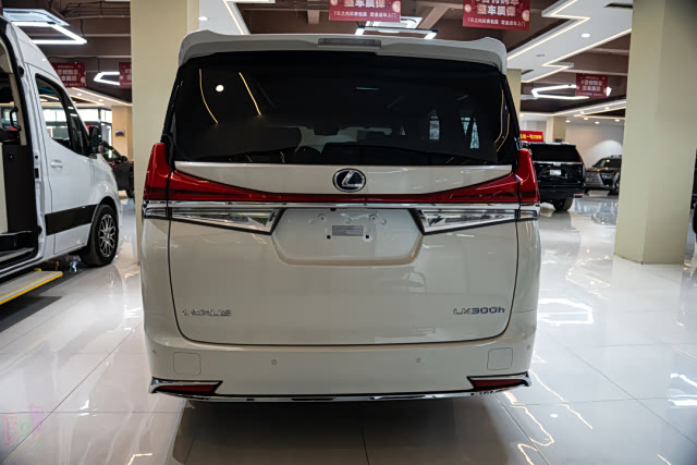 平行进口雷克萨斯lm300商务车