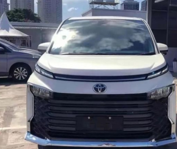 丰田voxy:迎接二胎时代的理想mpv