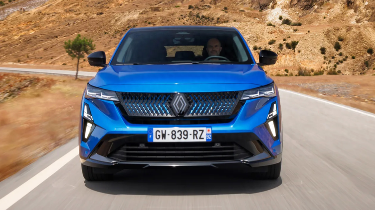 法国旗舰级轿跑suv,雷诺rafale实车图发布