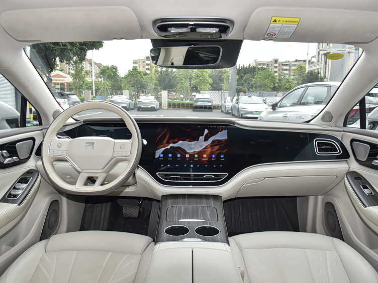 飞凡f7:颠覆想象的轿跑设计