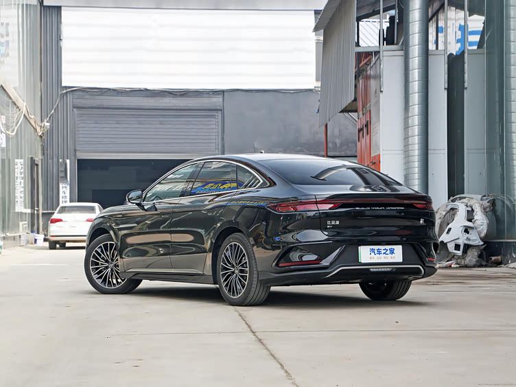 比亚迪汉ev荣耀版,外观内饰配置升级