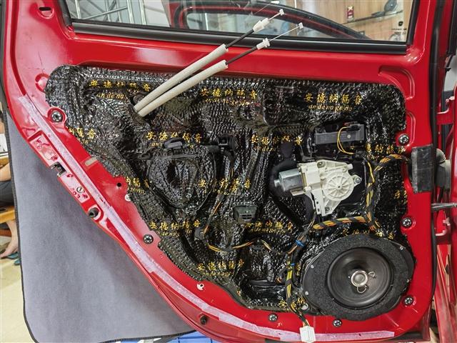 福建泉州市汽车音响改装/菲亚特音响改装/诗芬尼两分频改装案例