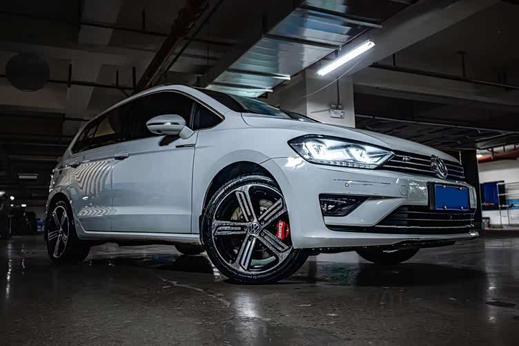 大众高尔夫嘉旅改装升级rotora大六卡钳套装