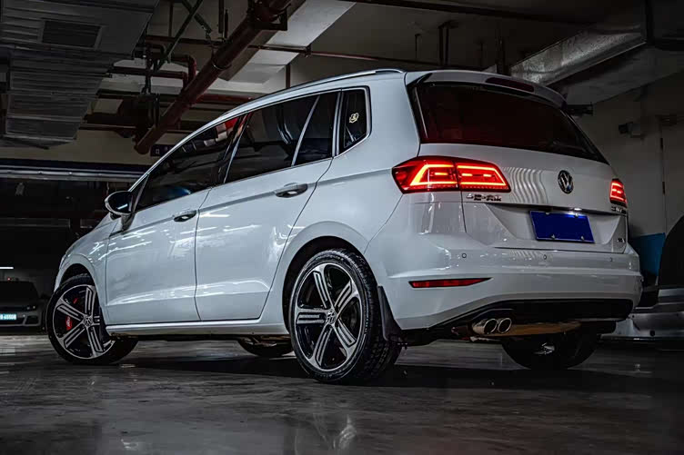 大众高尔夫嘉旅改装升级rotora大六卡钳套装