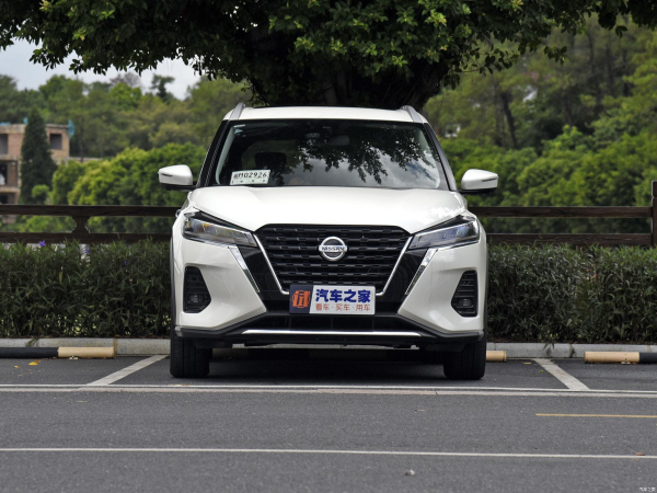 日产劲客,属于小型suv,这款车上市后市