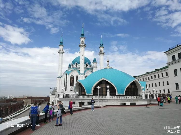 喀山有名的库尔沙里夫清真寺