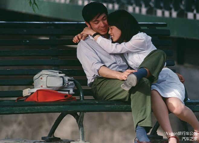 1986年，在颐和园谈恋爱的情侣