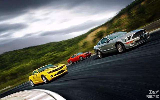 图为Camaro、Mustang与挑战者